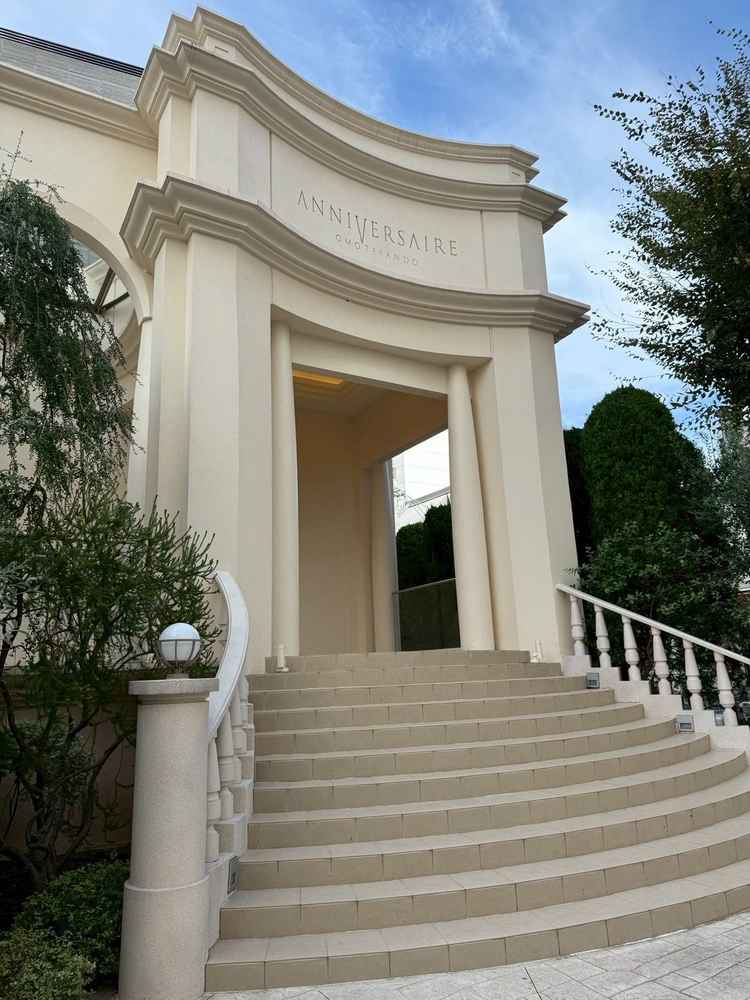 独立チャペルの入口階段