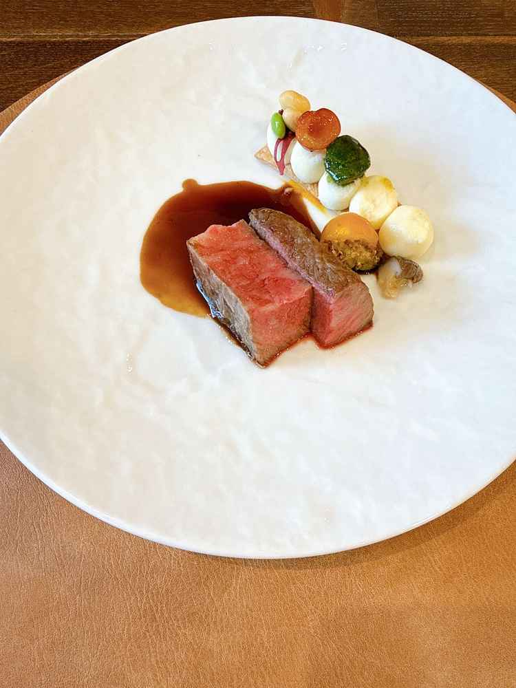 試食でいただいたメインのお肉です。