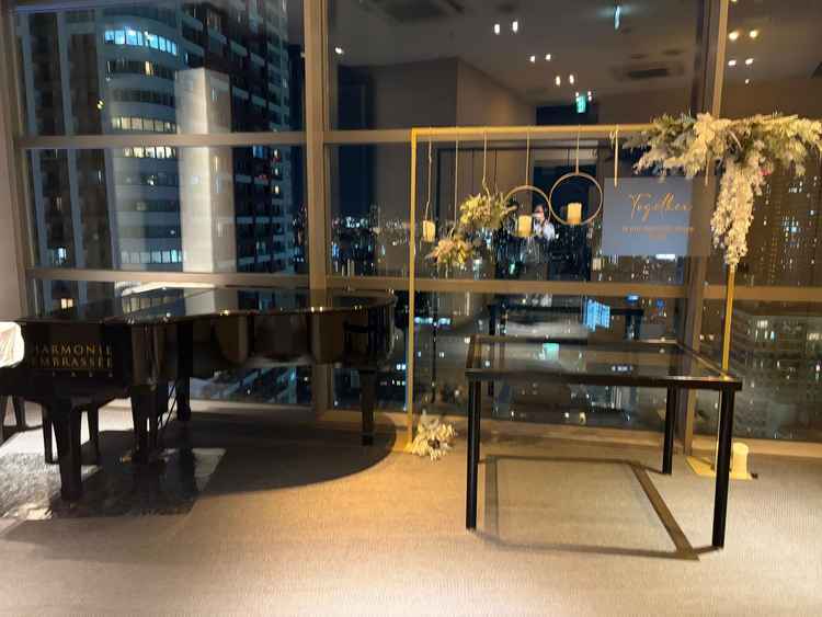 披露宴会場前には自由に飾っていいスペース！