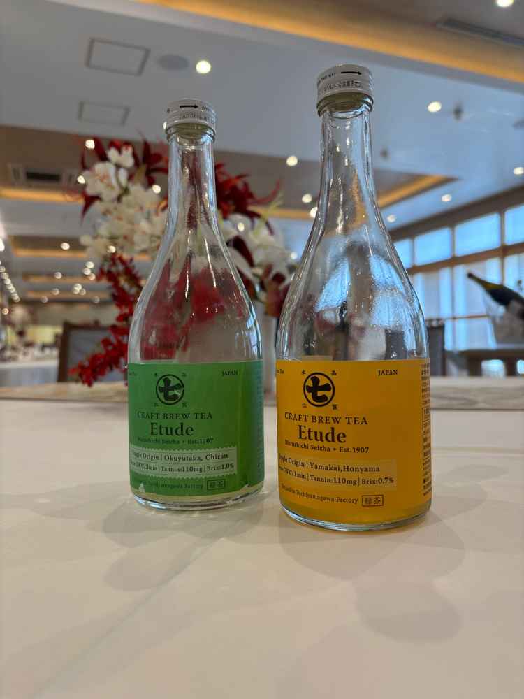 ボトルティー。ノンアルコールの方でも普段と違うドリンクを楽しめるのが良い。