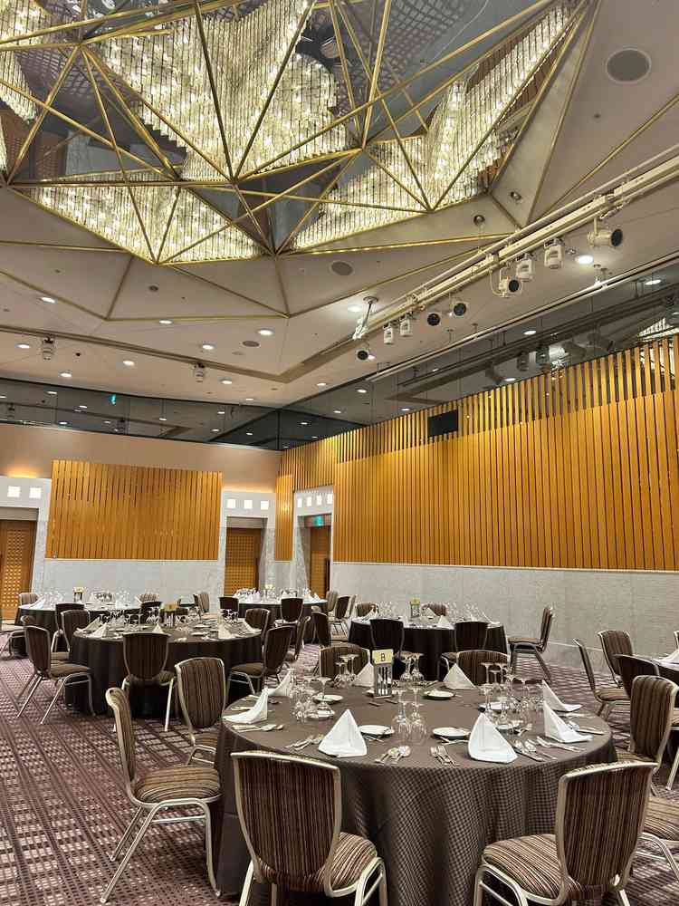 100名ゲスト招待でも十分な広さのある会場