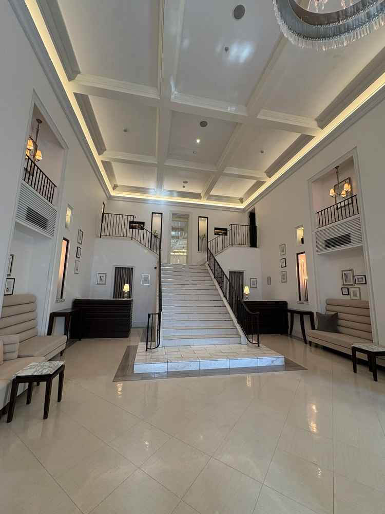 チャペルに続く階段