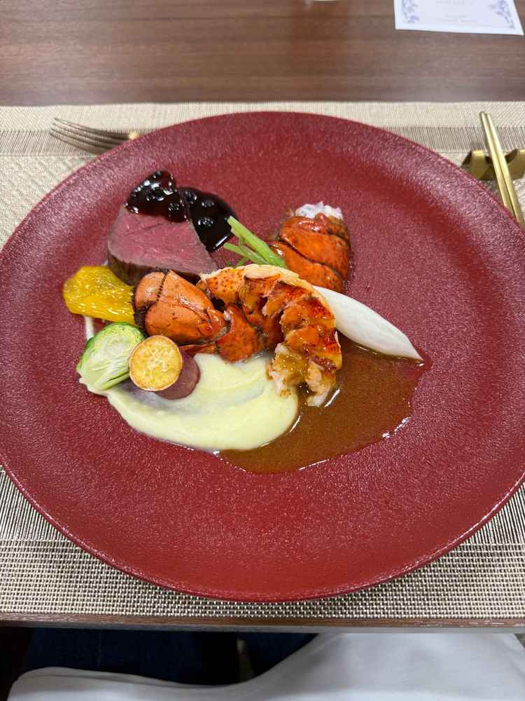 試食の特選牛フィレのロティは、柔らかくて驚きました。