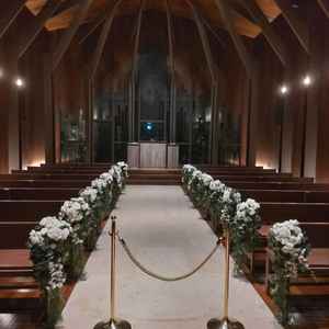 挙式会場です。スタイリッシュとシックさがあり粋な会場でした。