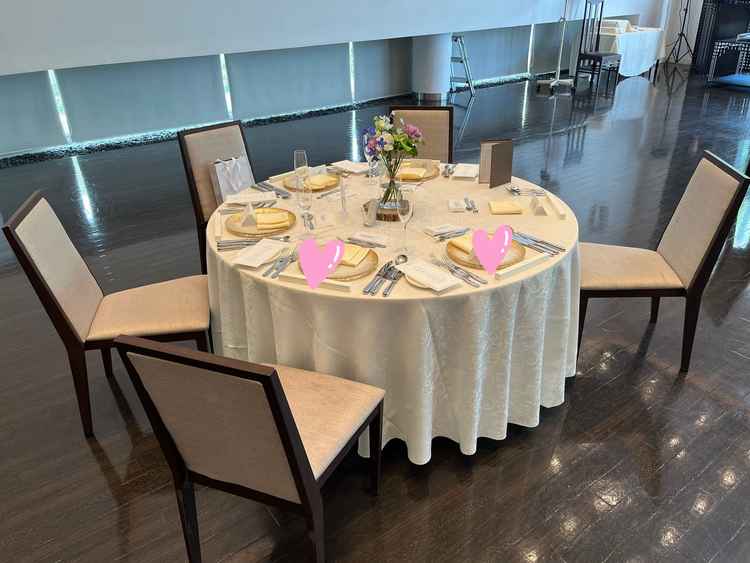 披露宴時の席作り　華やかなテーブルコーディネートでした