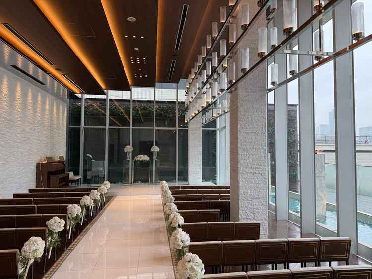 チャペルは雨でも安心🎵