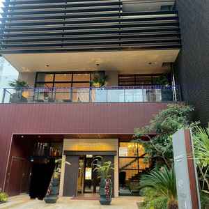 正面入口。中に入っても綺麗でした。