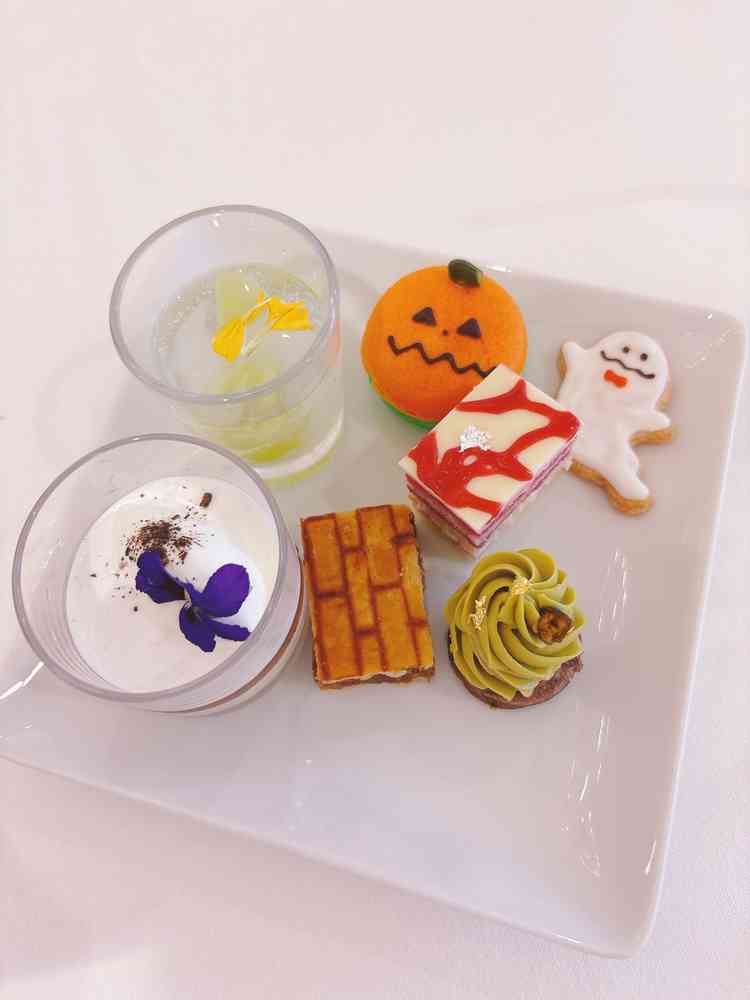 デザートビュッフェ