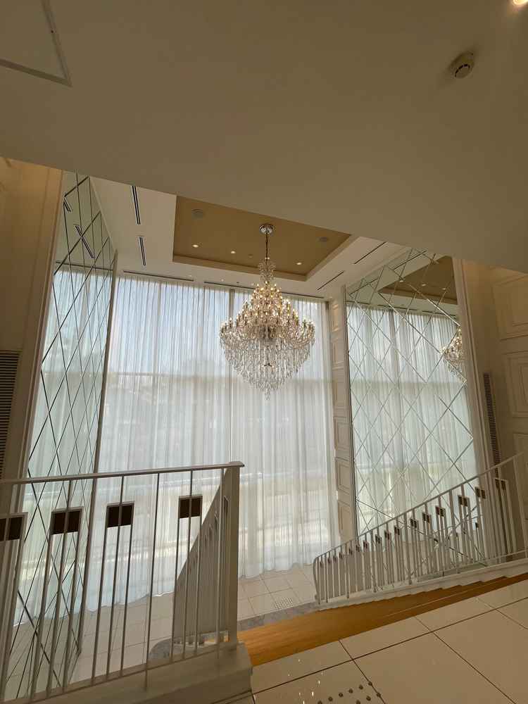 挙式会場前のスペースがゴージャスだった。