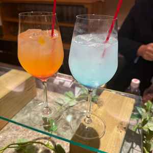 オリジナルカクテルを出してくれた。