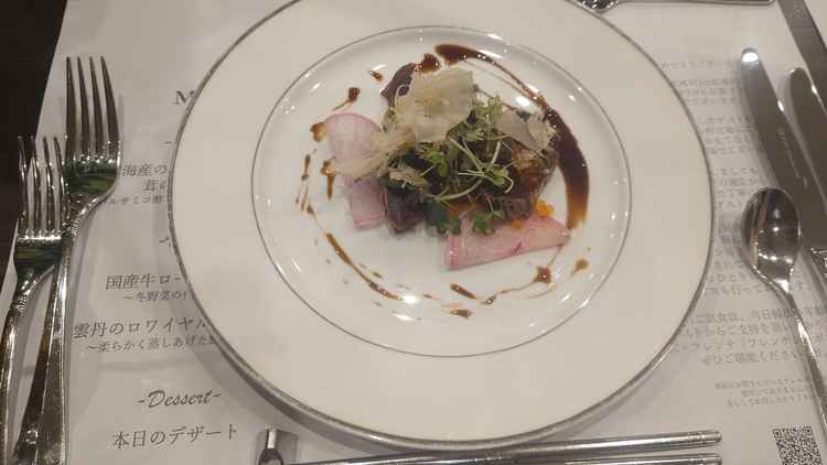 試食で出てきたカルパッチョ