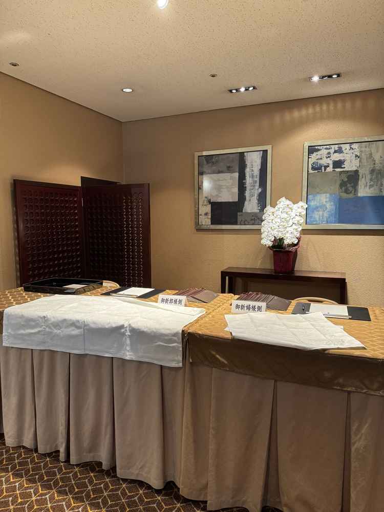 披露宴会場の入り口に設置された受付。