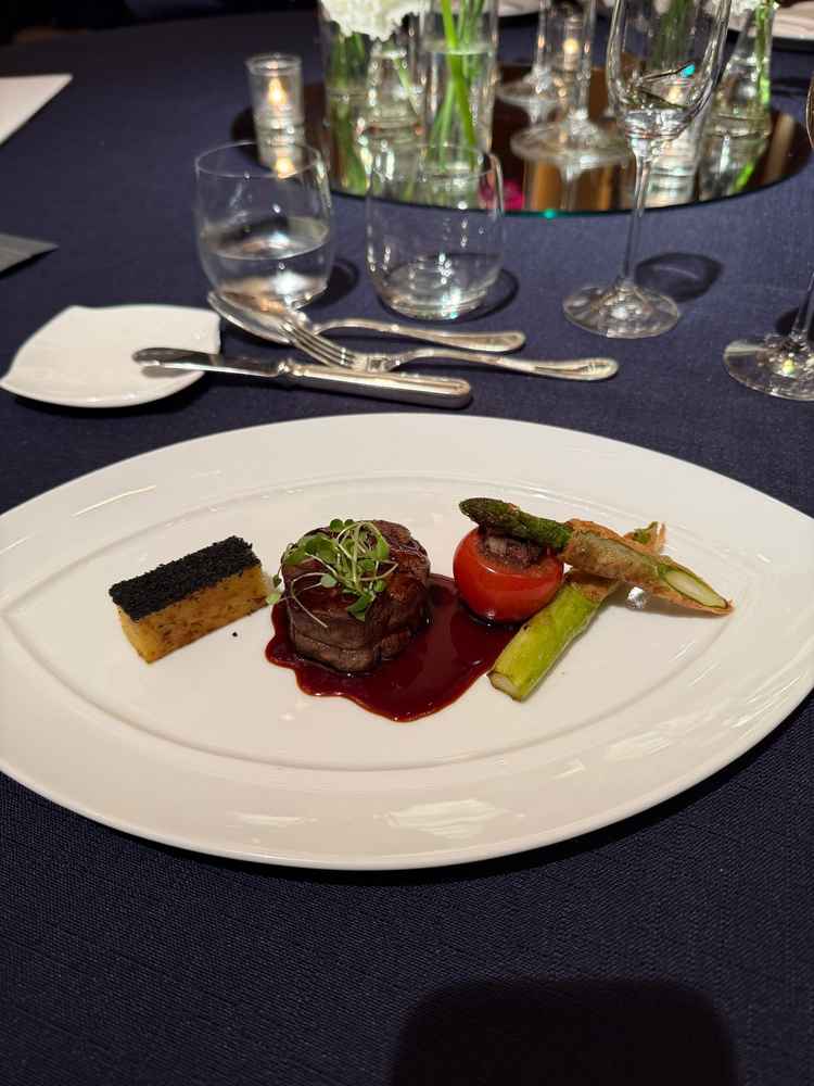 試食会のメインのお料理。お料理についてはテーラーメイドでご対応いただけるのが良いと思います。