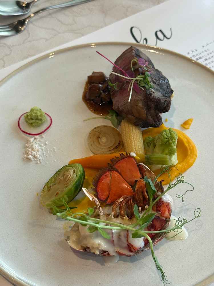 試食のメインの和牛とオマール海老