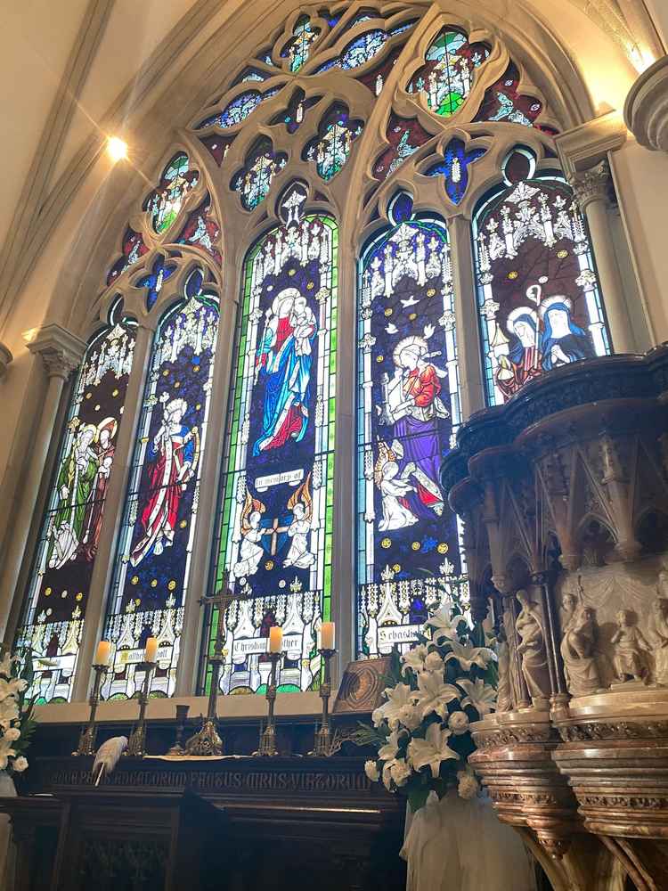 チャペルのステンドグラス
