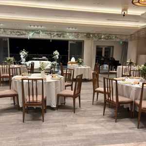 3階中3階 披露宴会場 テーブルが柔軟性があって特徴的だった