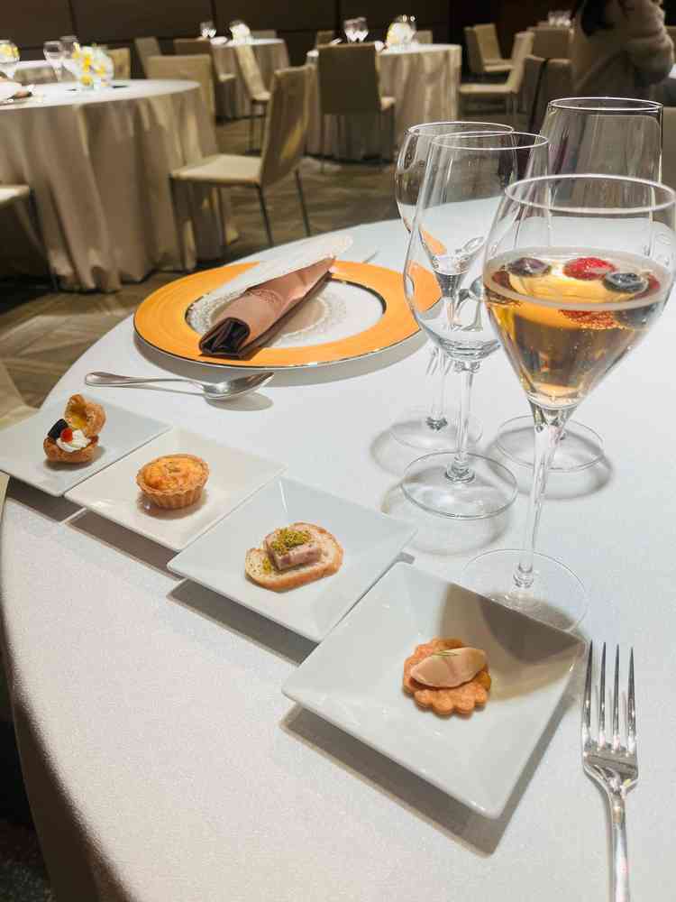 ゲストが待機中に食べられるフィンガーフード