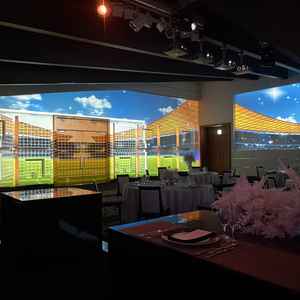 5階の会場で可能なプロジェクションマッピング。