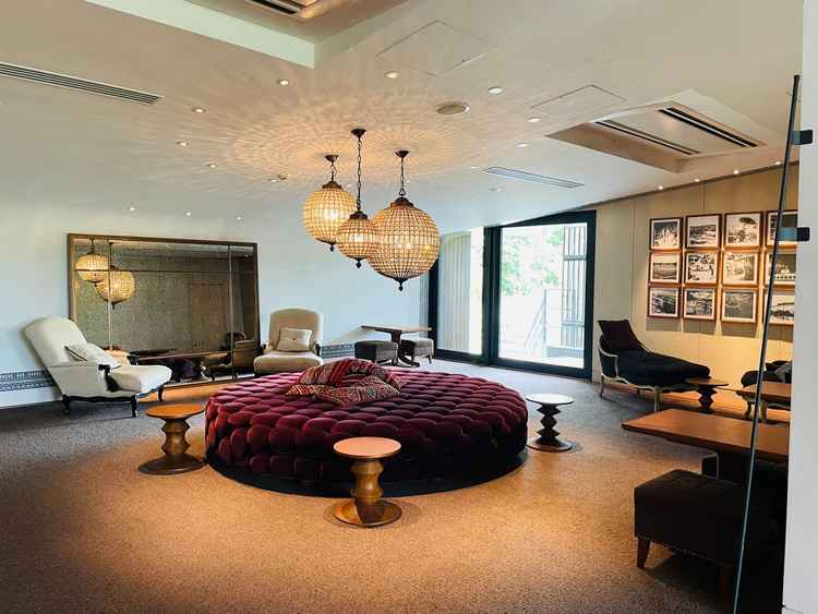 ウェルカムスペースがとても重厚感のある素敵な場所でした