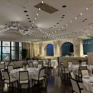 地下の披露宴会場が素敵でした。