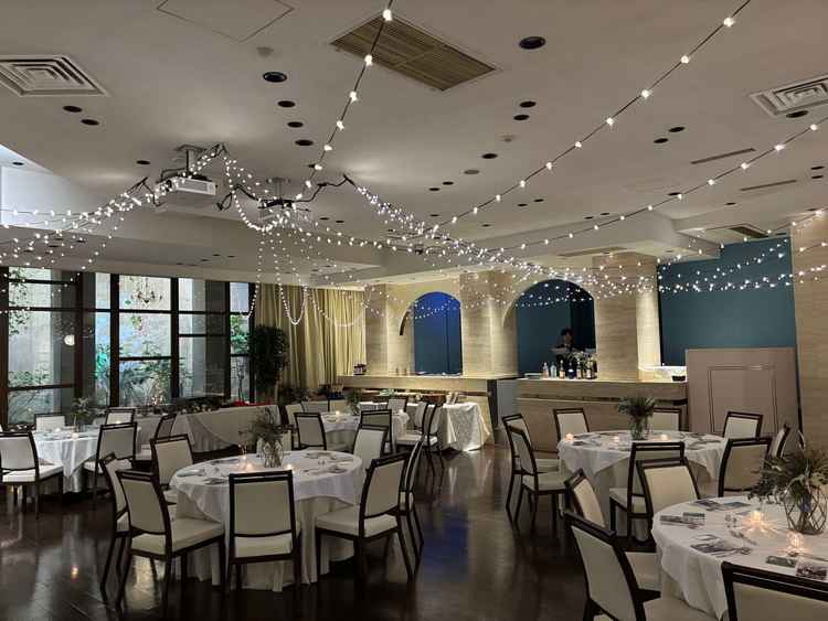 地下の披露宴会場が素敵でした。