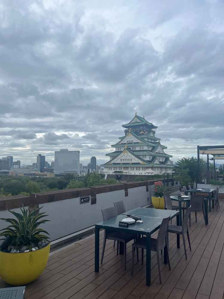 大阪城がこれだけ近くで見られるのはやっぱりここならではのポイントだと思います。