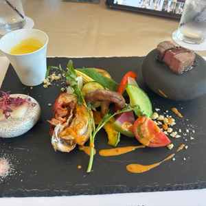 実際の試食の様子で、ワンプレートで提供いただきました。