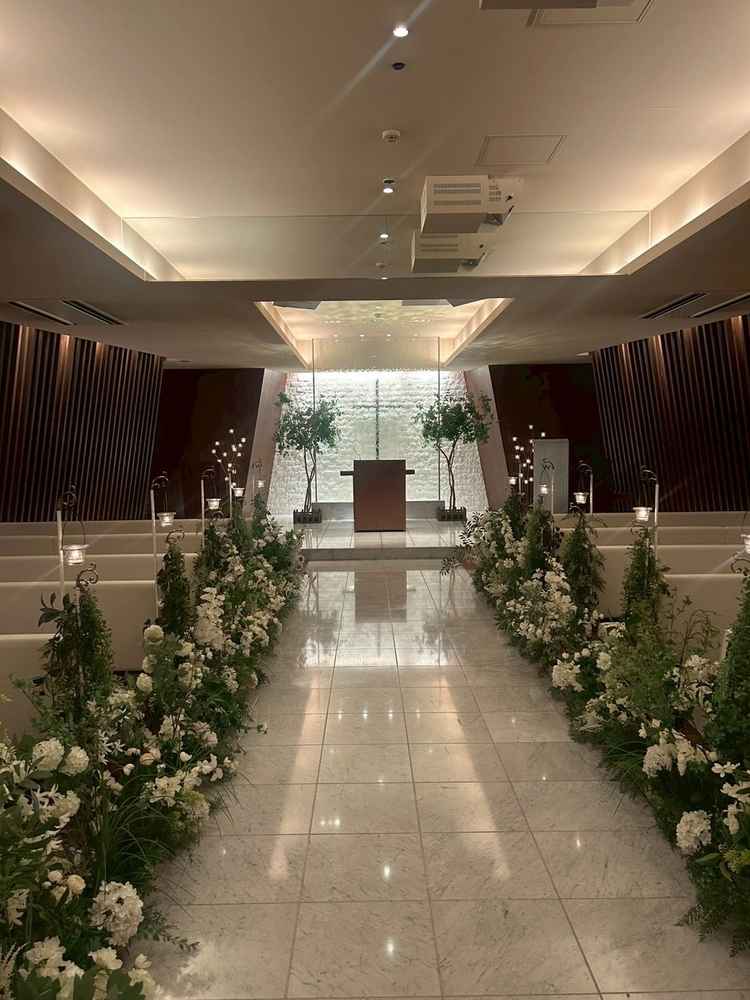 チャペルです。天井のマッピングもオシャレでした！