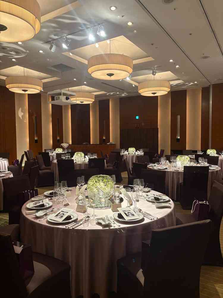 浜離宮も想像よりかなり広く素敵でした