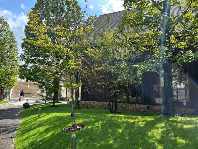 チャペルの周りの緑がとてもすてきでした。