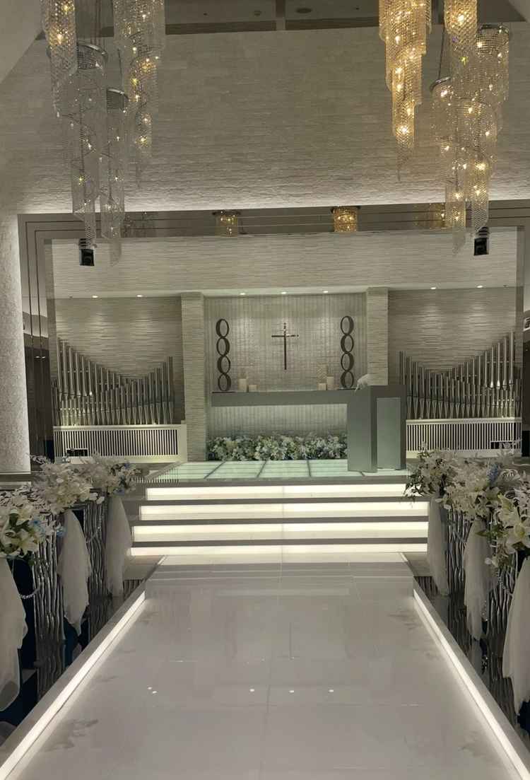 チャペル。照明や演出など自由度が高く、希望に合合わせて相談ができます。