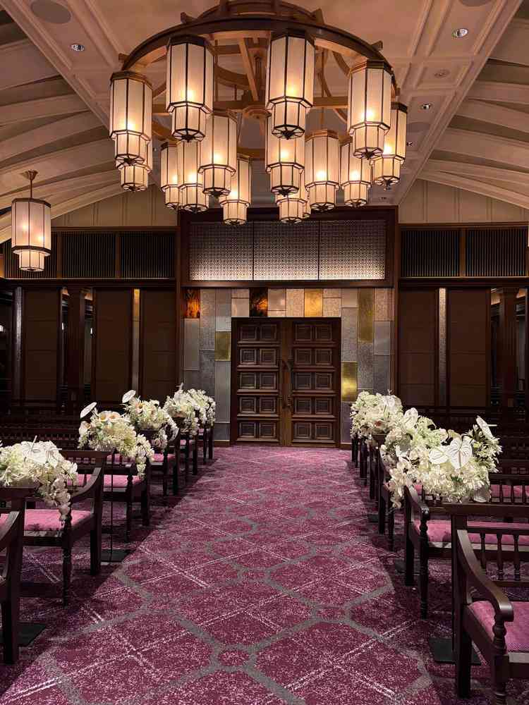 チャペル後方、入り口