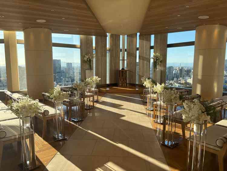 チャペルの写真。一面に景色が広がっていてとてもきれい。