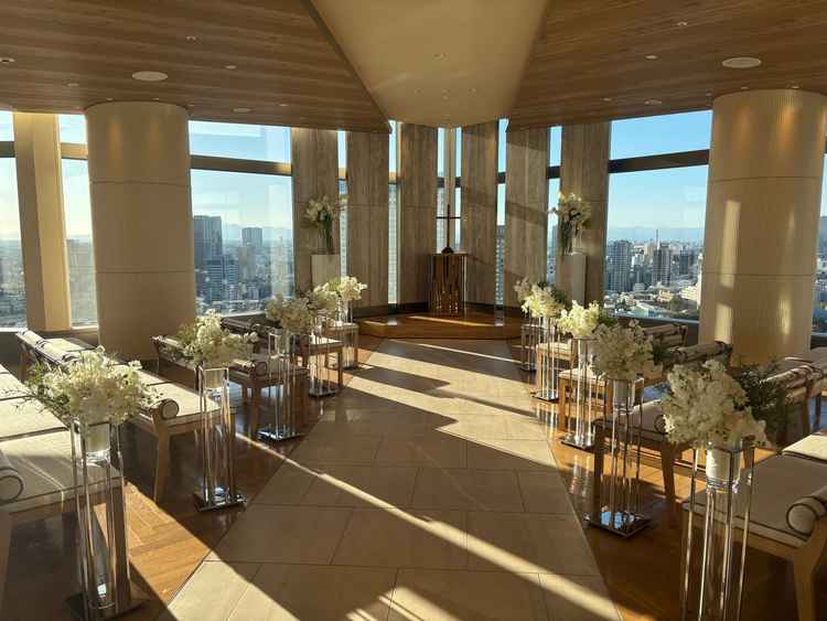 チャペルの写真。一面に景色が広がっていてとてもきれい。