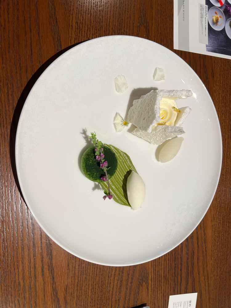 デザート試食は2種類をいただきました。見た目はもちろんのこと、味も美味しかったです。