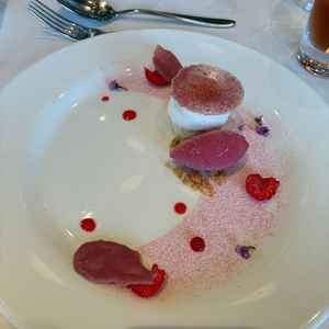 試食会のデザートです