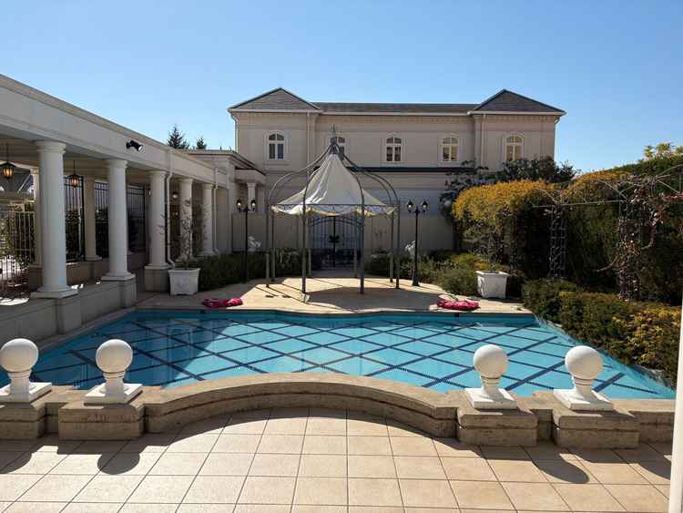 式場内のプールも素敵でした