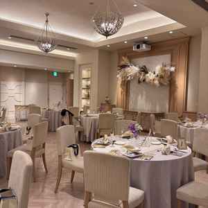 披露宴会場。規模感が自分たちに合っていそうだと思った。