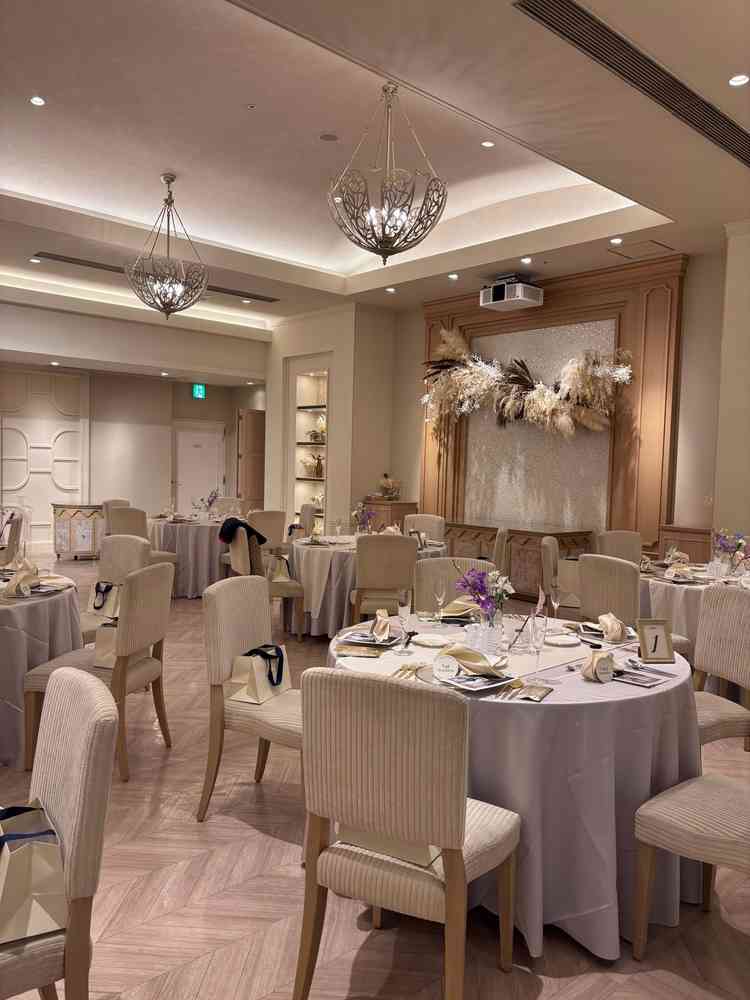 披露宴会場。規模感が自分たちに合っていそうだと思った。