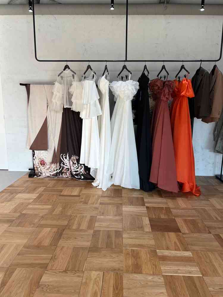 ドレスと三階の雰囲気