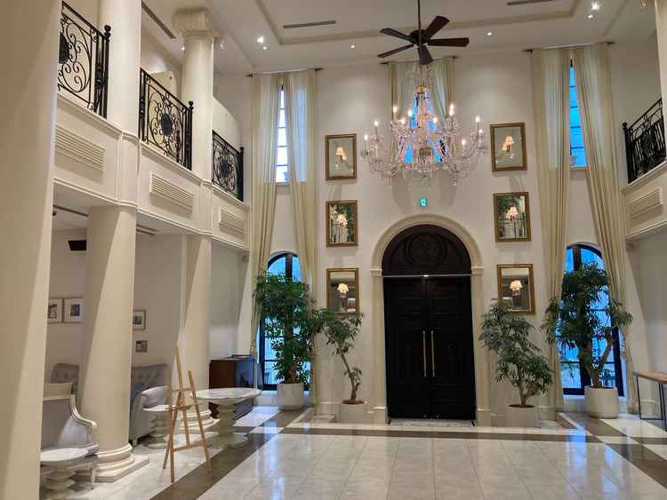 天井が高くていい雰囲気。