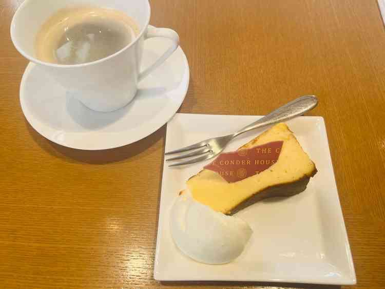 お料理(バスクチーズケーキ)