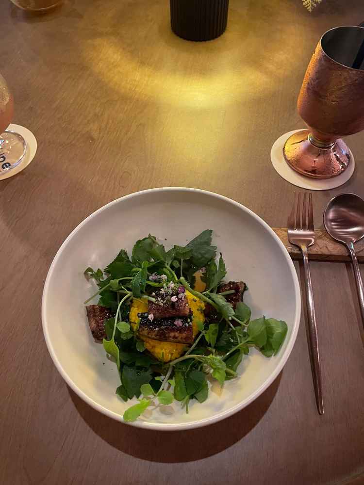 創作の鰻リゾットを試食。材料や製法にこだわりあり