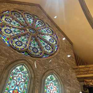 チャペルの羽の演出です。