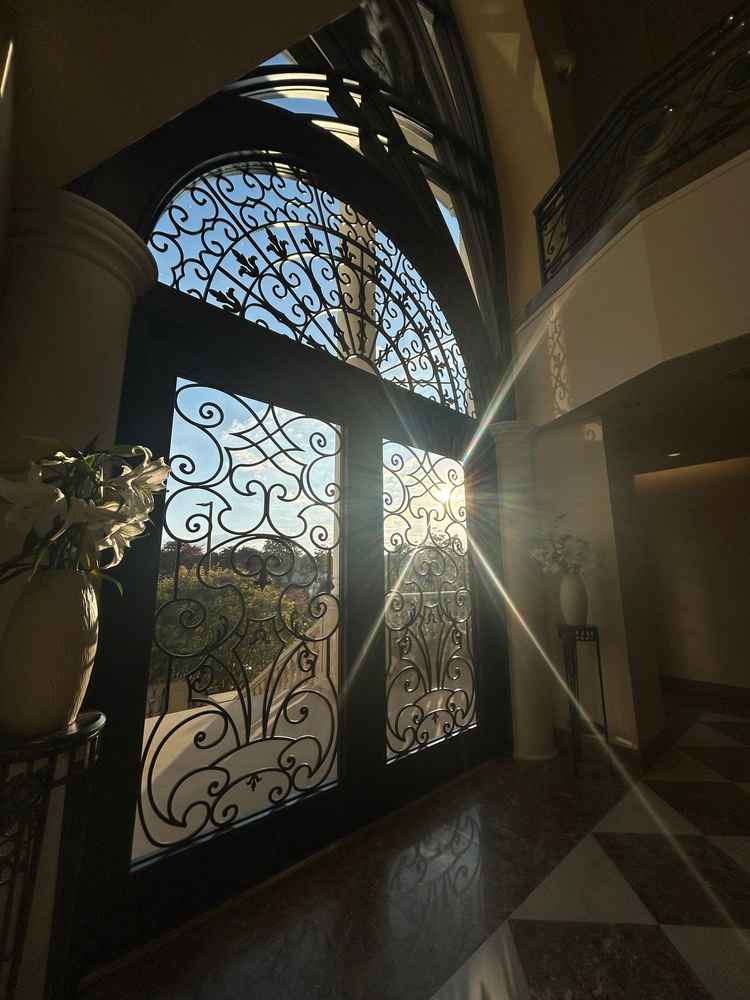 外の緑が見えその時の季節感が分かるのもいいなと思いました。