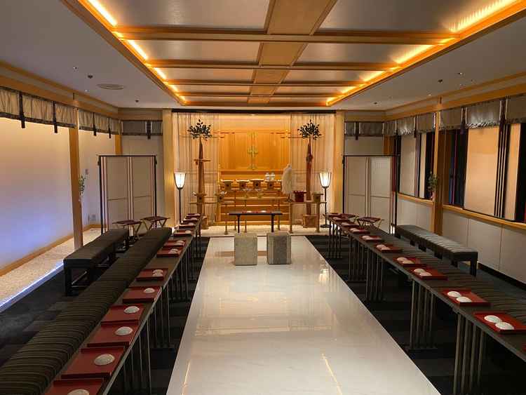 神前式を行う場所の写真。佐嘉神社の神様が祀られていて雰囲気もすごく良かった。