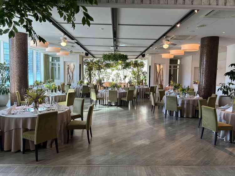 草系の挙式会場