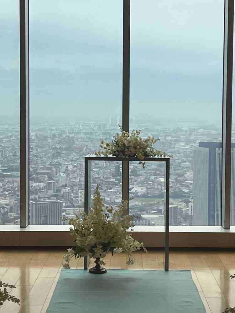 晴れており景色すごく良かったですチャペルとは思いも知らずめっちゃ綺麗で天気よく夜景すごくてお気に入！