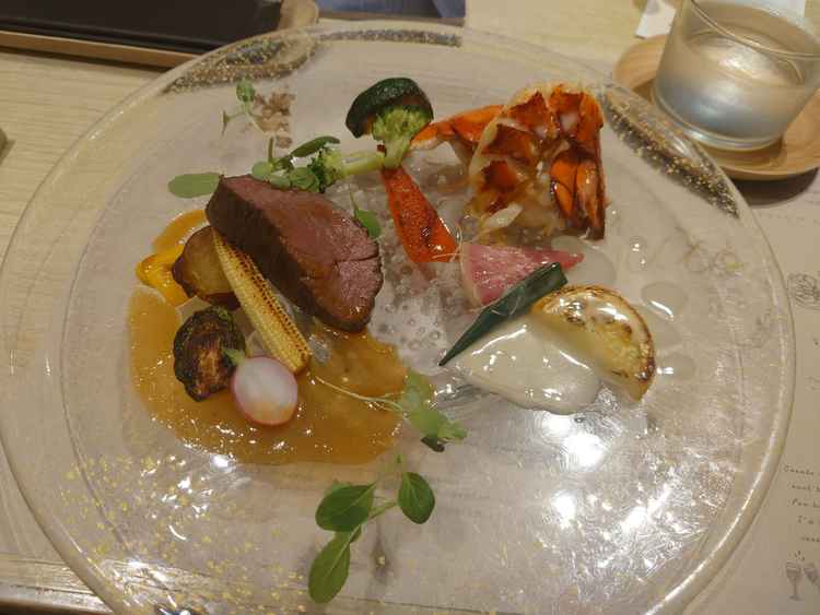 試食（メインプレート）※ウェルカムプレート、メイン、主食、デザートまででます