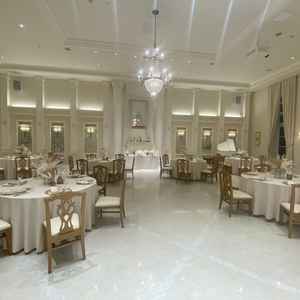 披露宴会場(白)